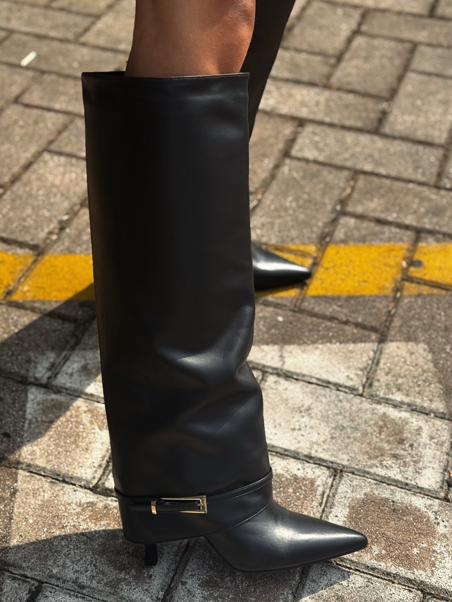 “STIVALE BUCKLE” Ovyé