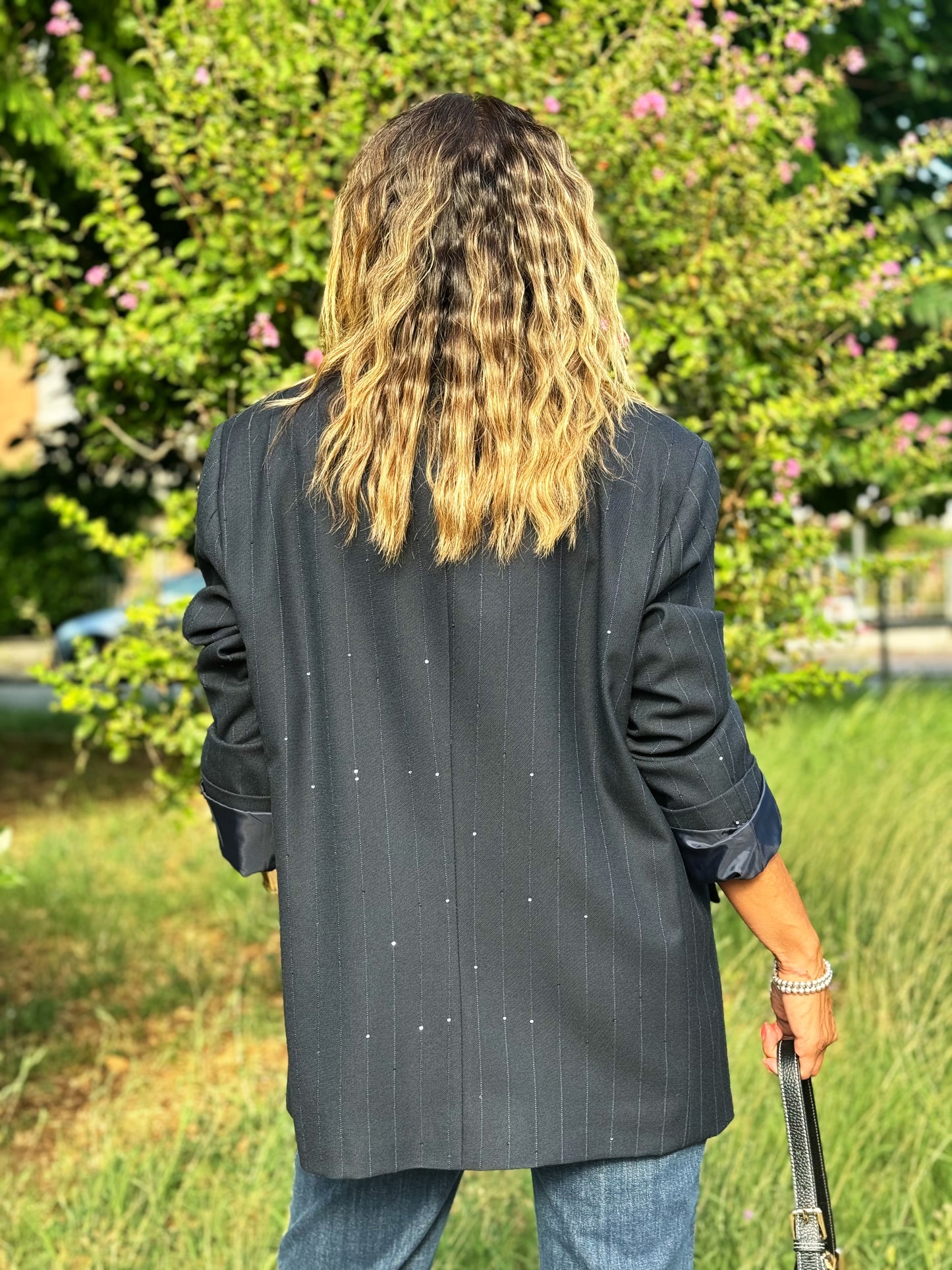 “GIACCA GESSATA CON PAILLETTES” kontatto