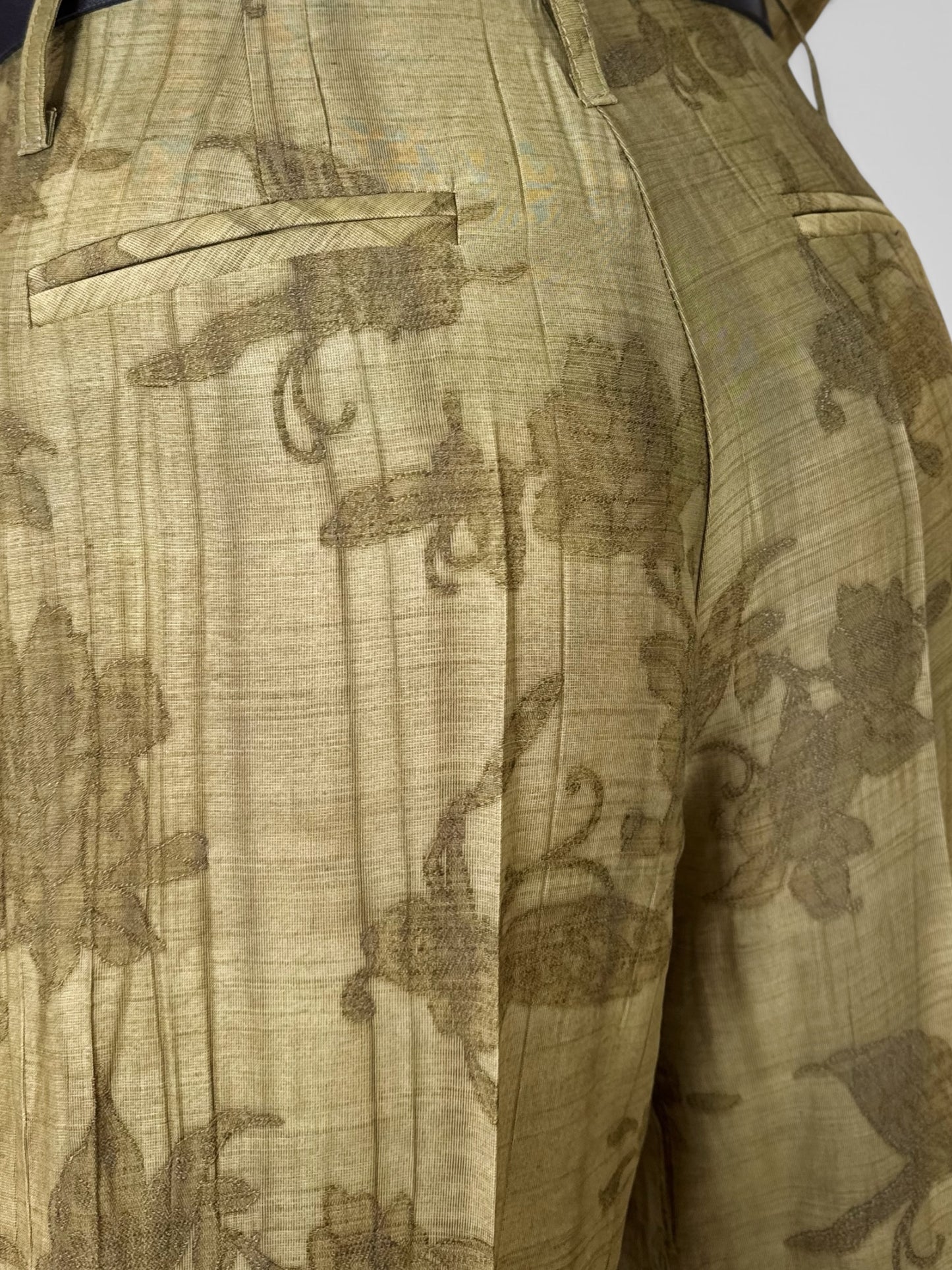 “PANTALONE IN LINO” Kontatto