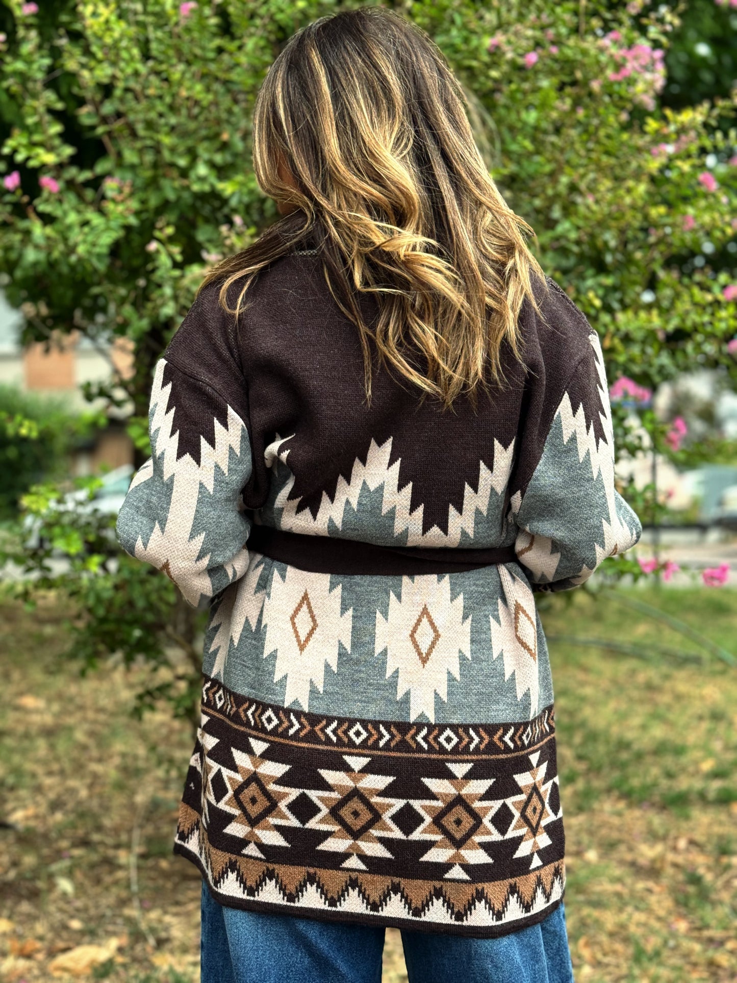 “CARDIGAN JACQUARD” kontatto
