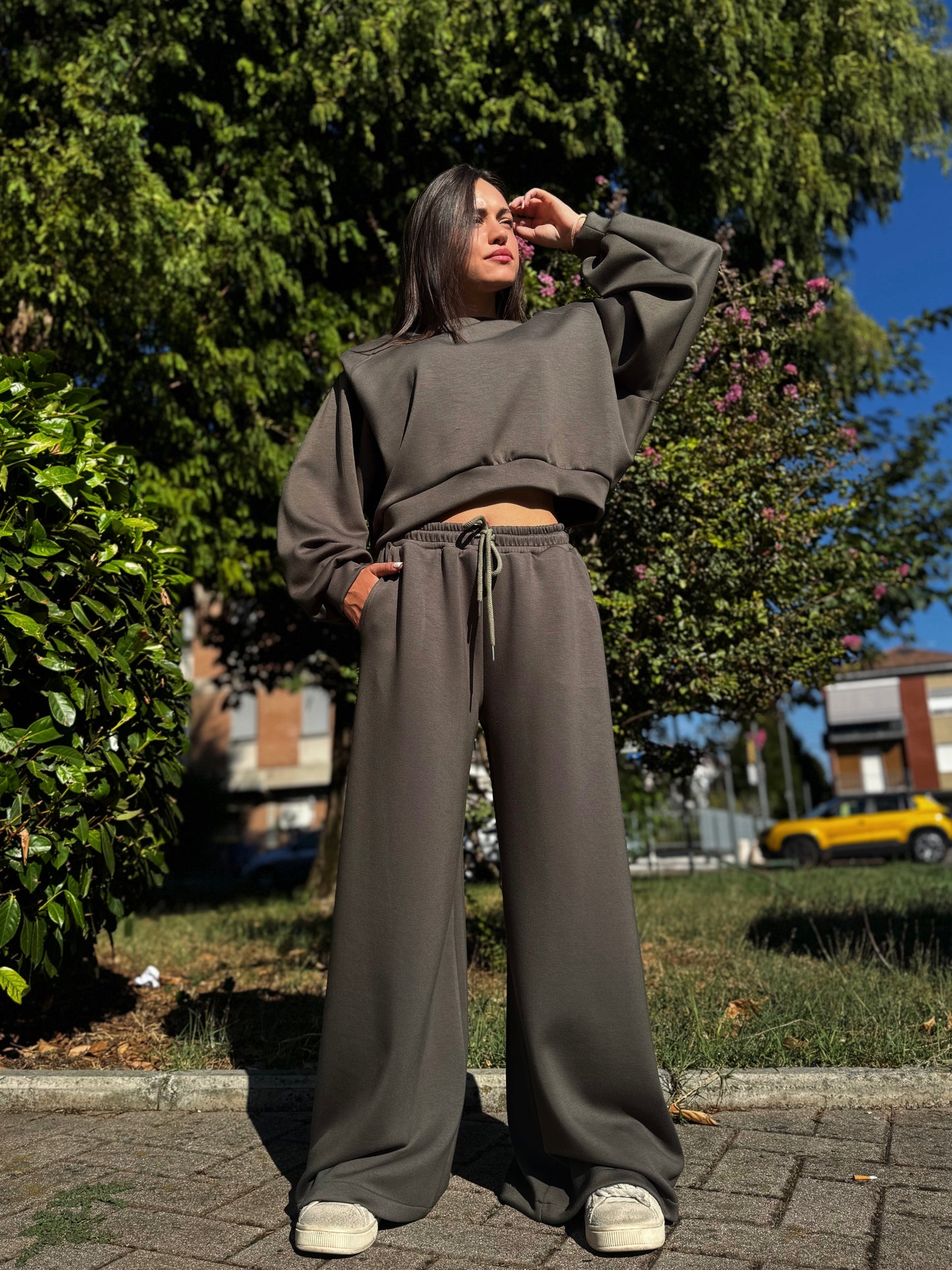 “PANTALONE TUTA” Have one