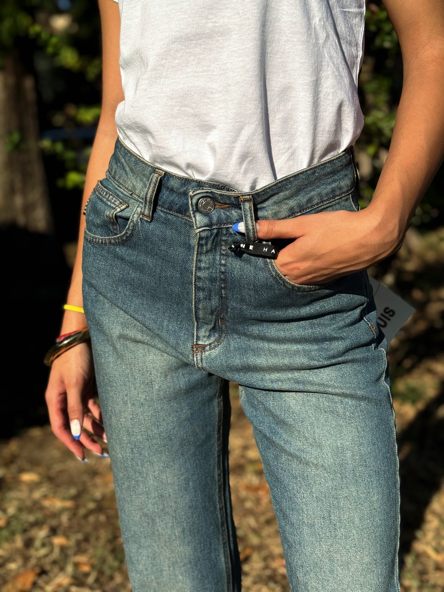 “JEANS MODELLO LOUIS DENIM” have one