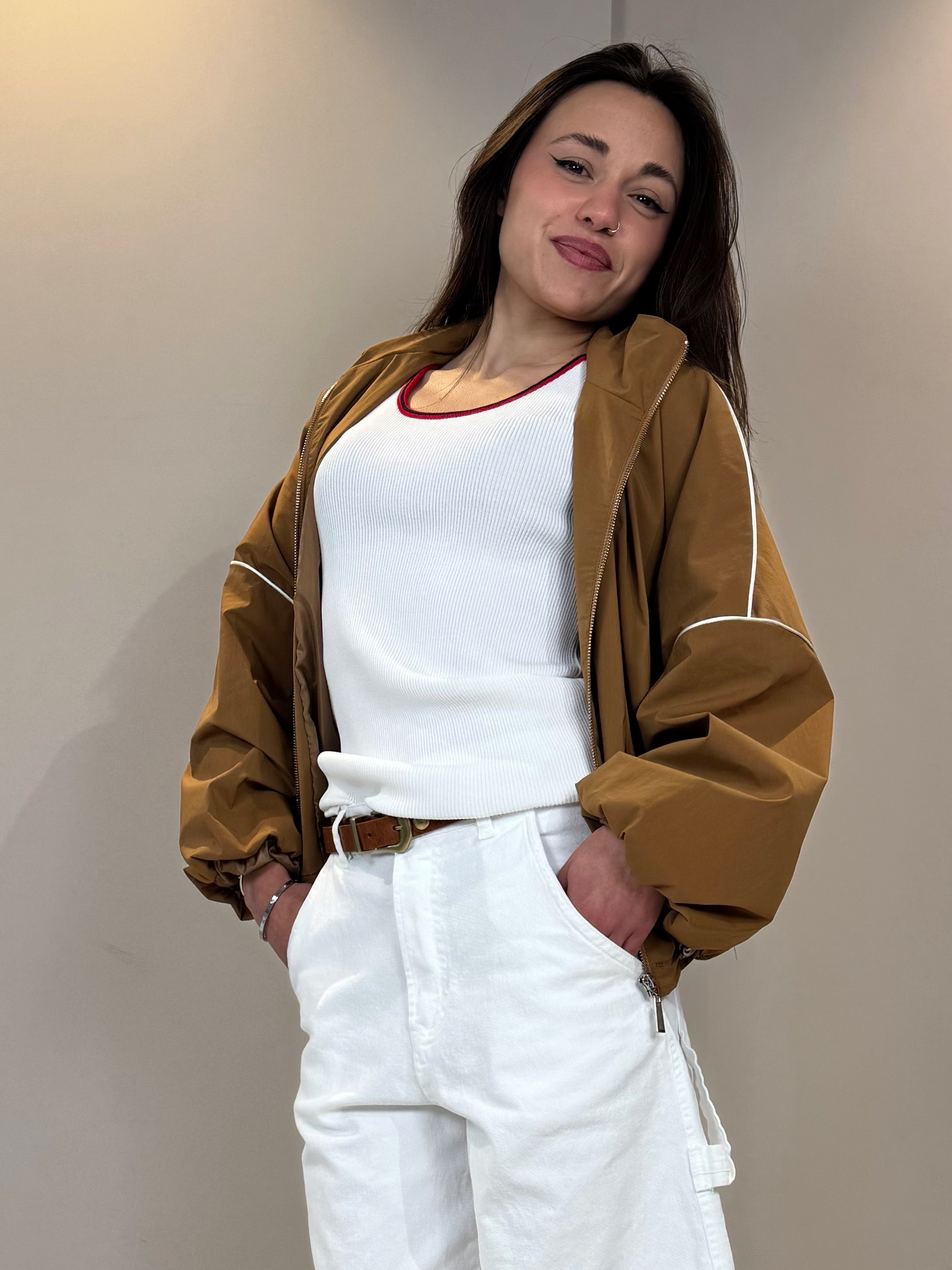 “CANOTTA GIROCOLLO BIANCO/ROSSO” have one