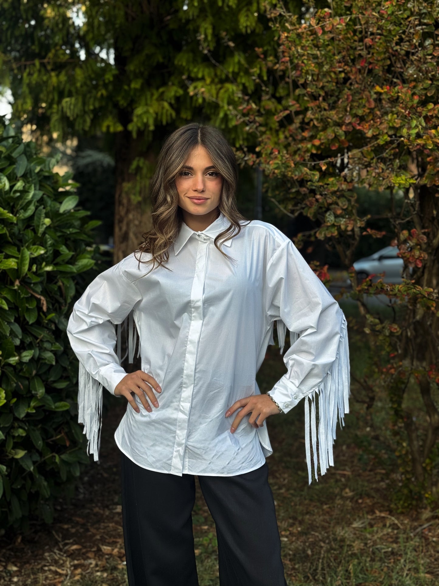 “CAMICIA CON FRANGE” Kontatto