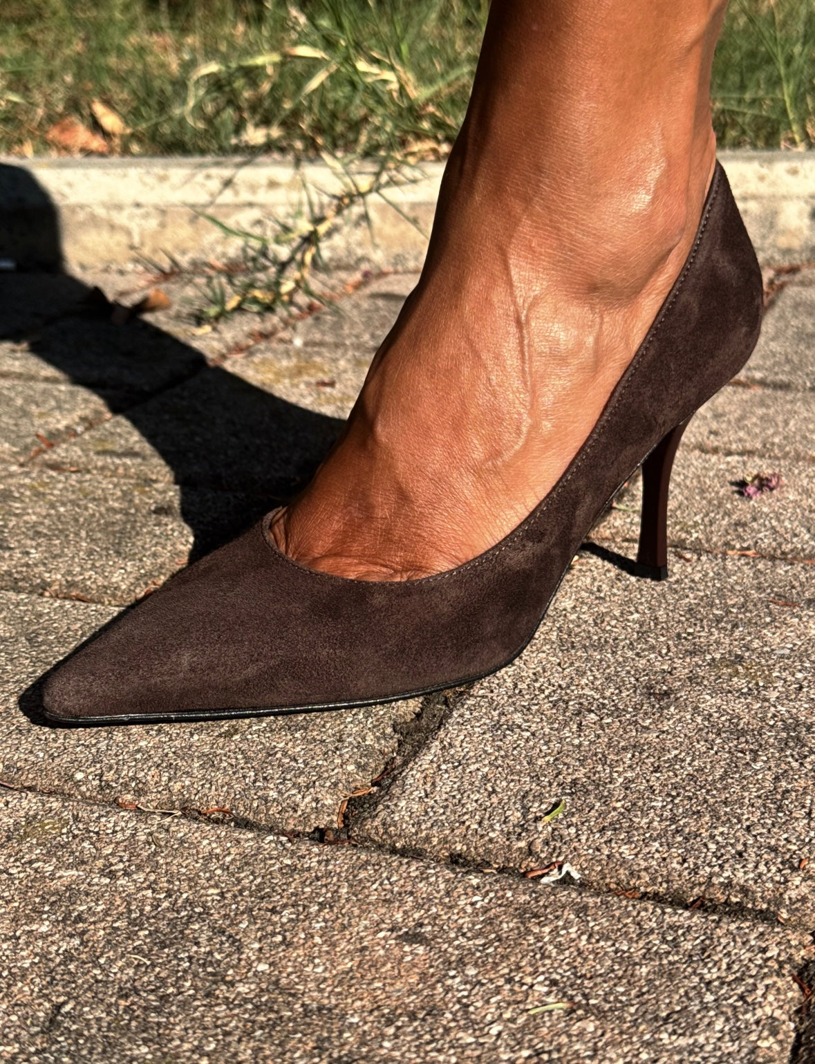 “DÉCOLLETÉ SCAMOSCIATA” Ovyè