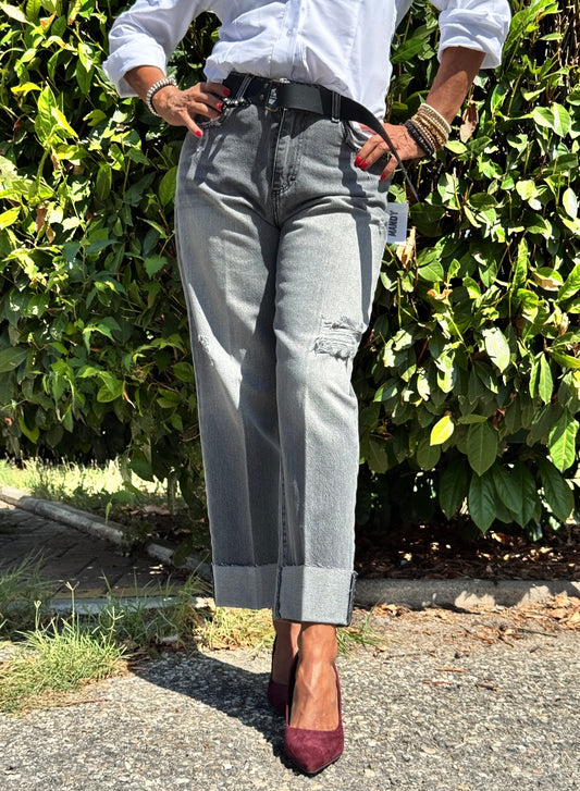 “JEANS MODELLO MANDY DENIM GRIGIO” have one