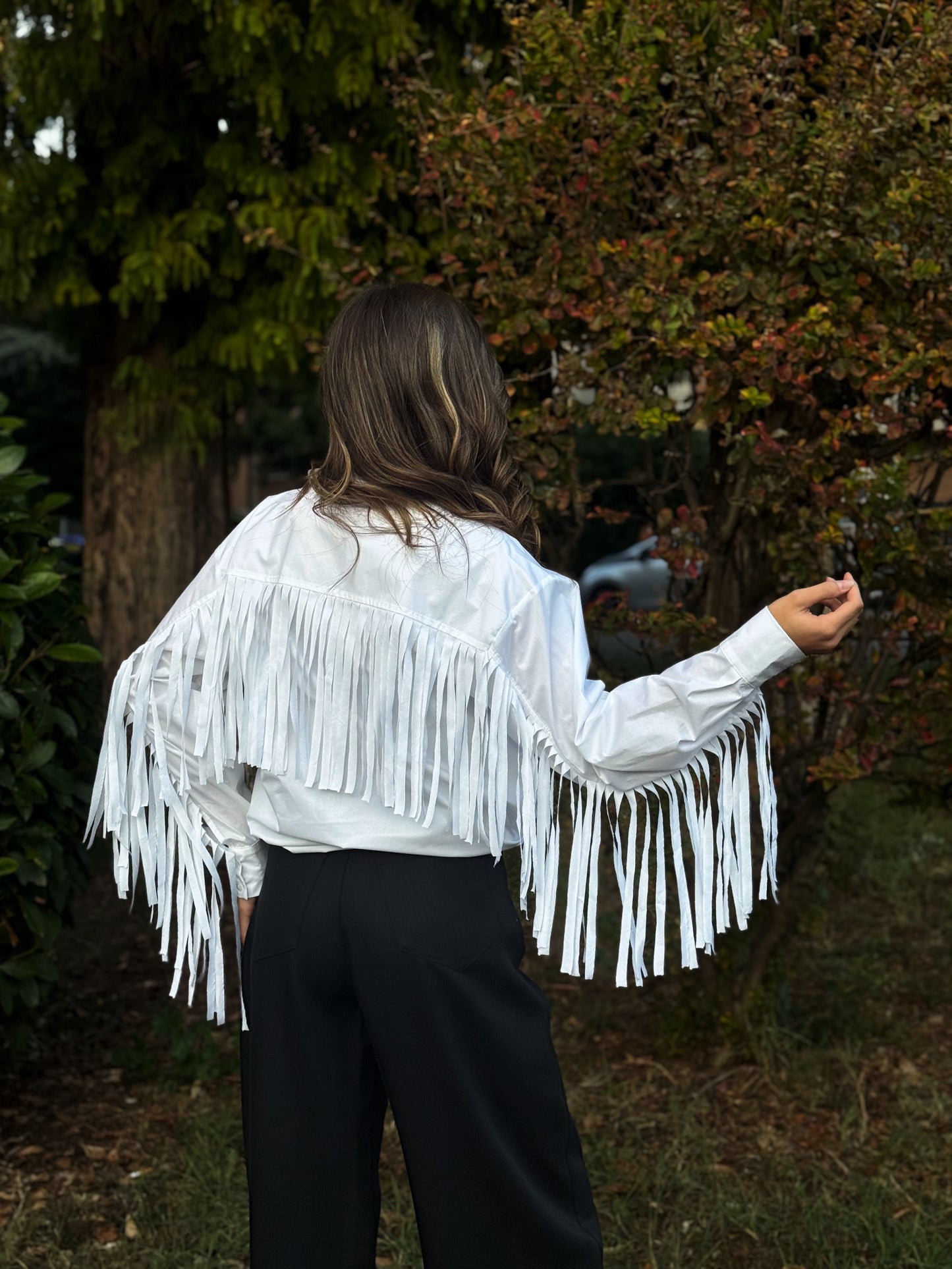 “CAMICIA CON FRANGE” Kontatto