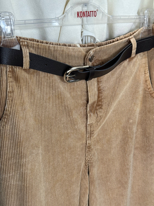 “PANTALONE VELLUTO” Kontatto