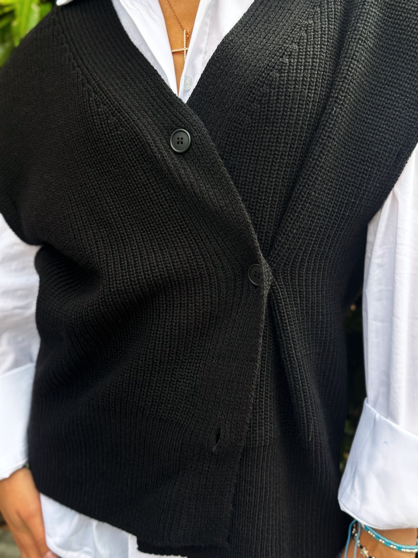 “GILET SMANICATO” Have one
