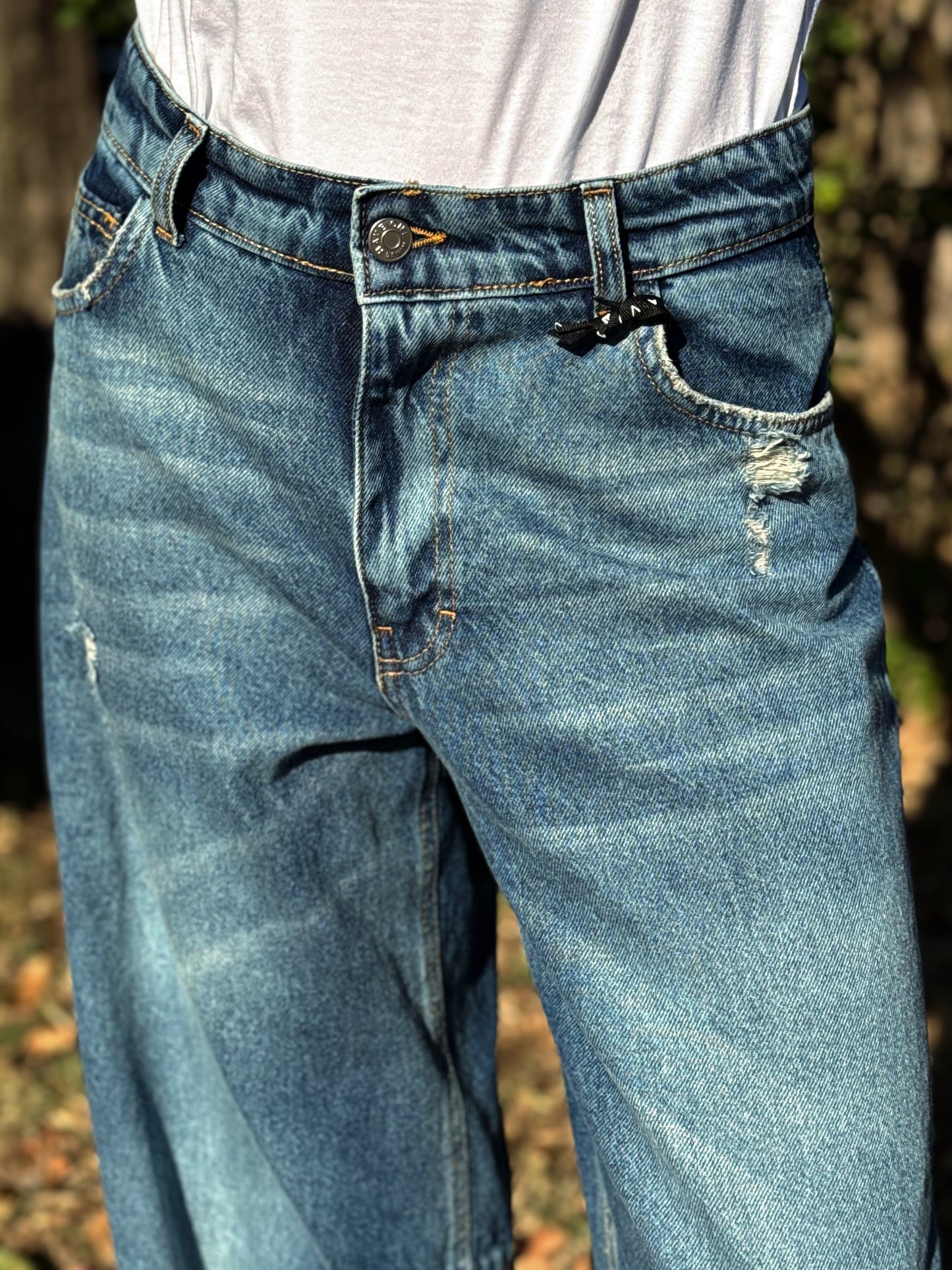 “JEANS MODELLO JUDO” have one