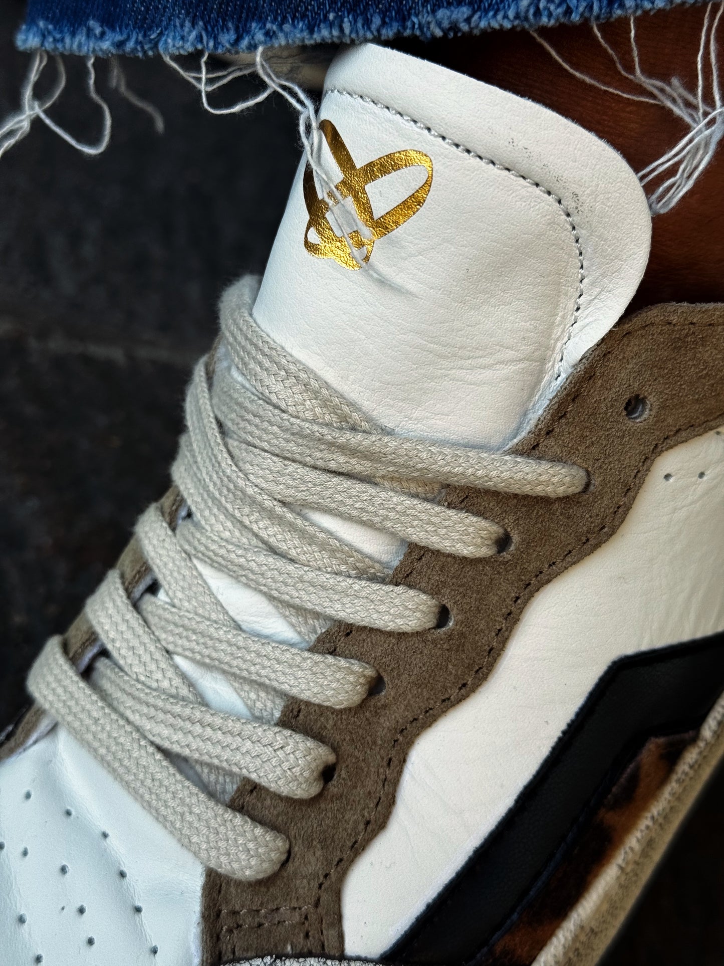 “SNEAKERS DAILY ICON“ Ovyé
