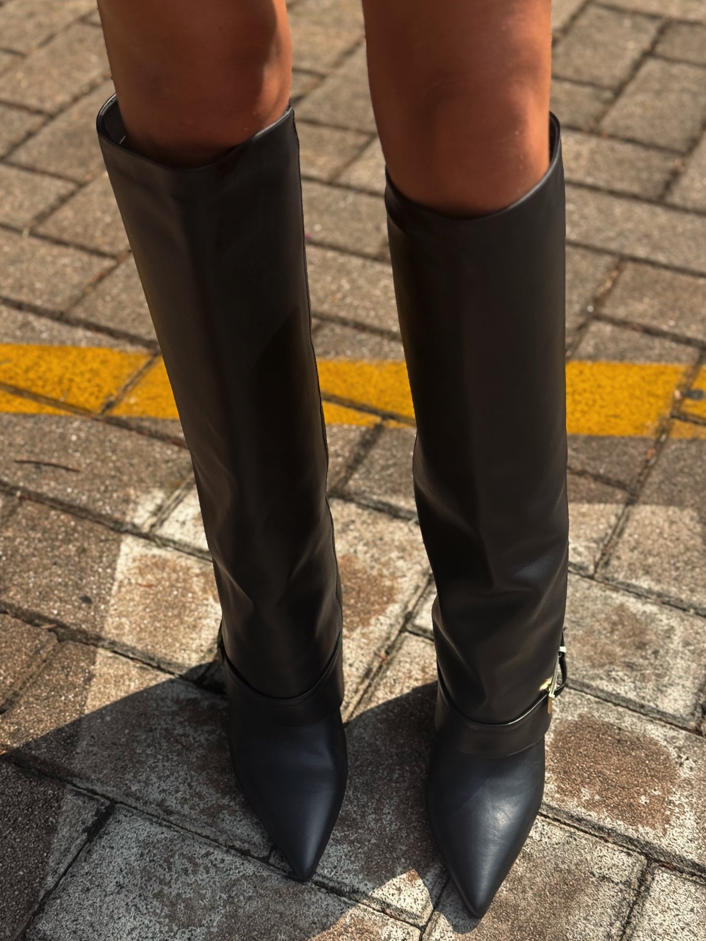 “STIVALE BUCKLE” Ovyé