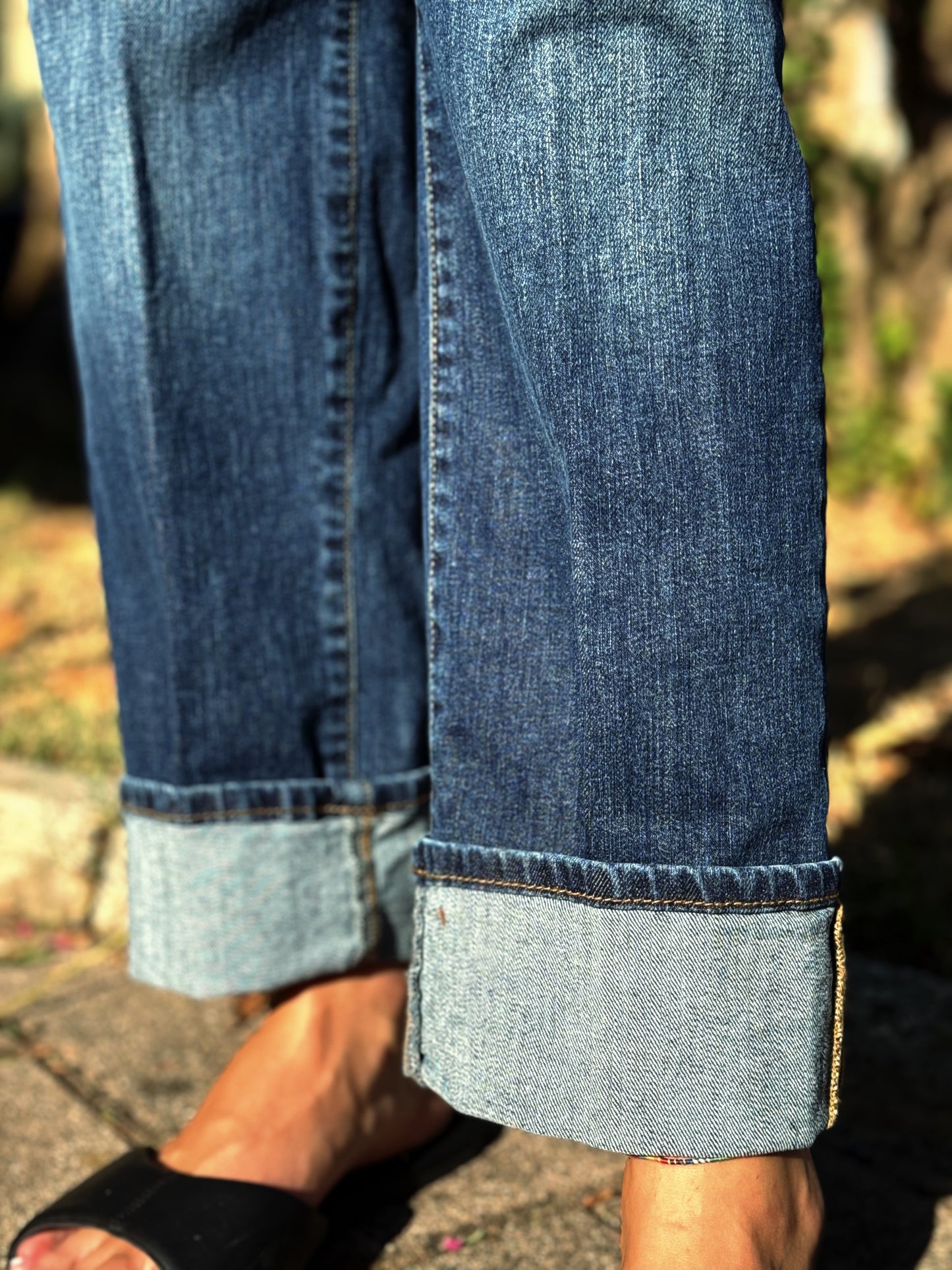 “JEANS MODELLO MANDY DENIM” have one