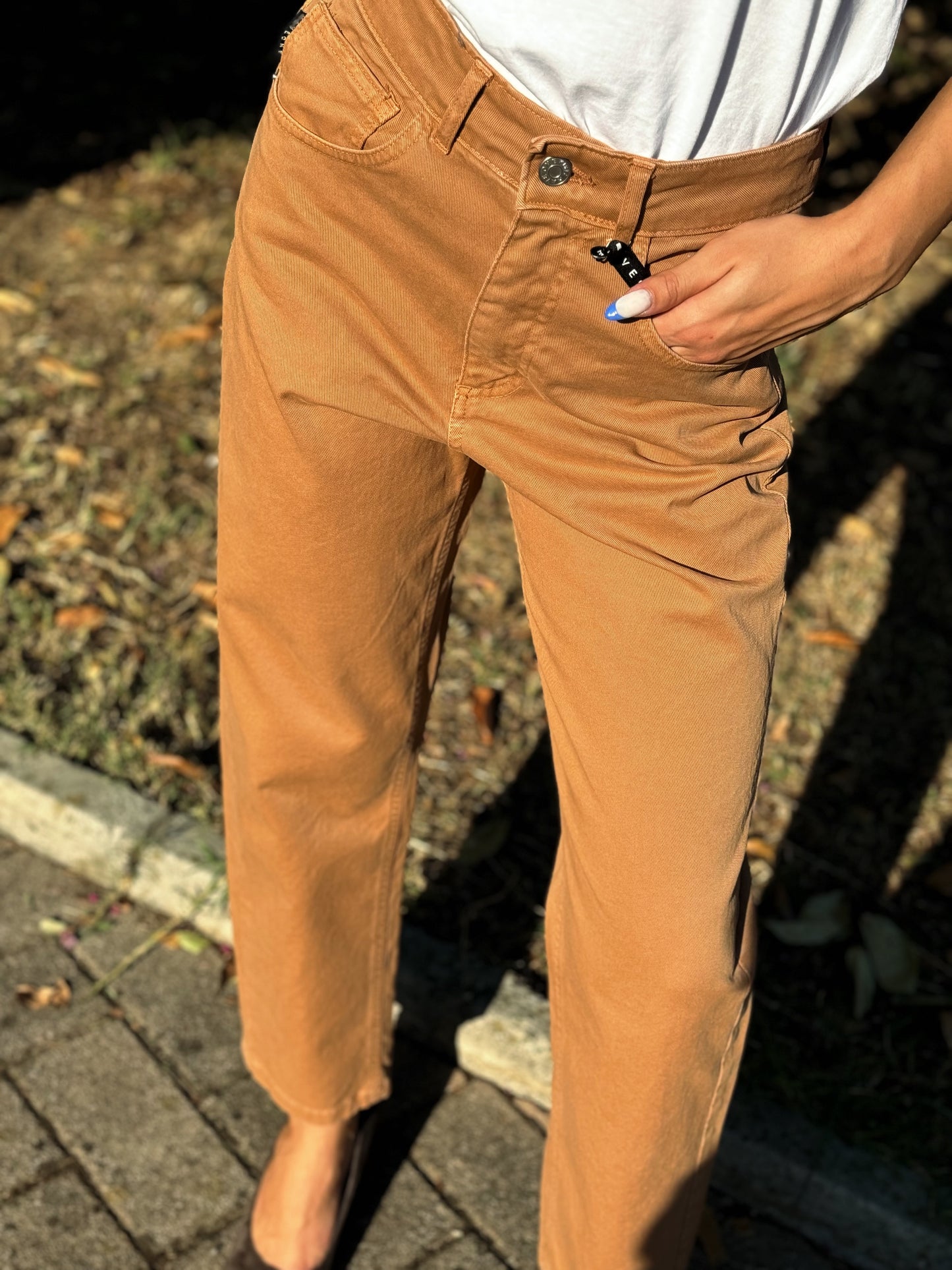 “JEANS MODELLO LOUIS” have one