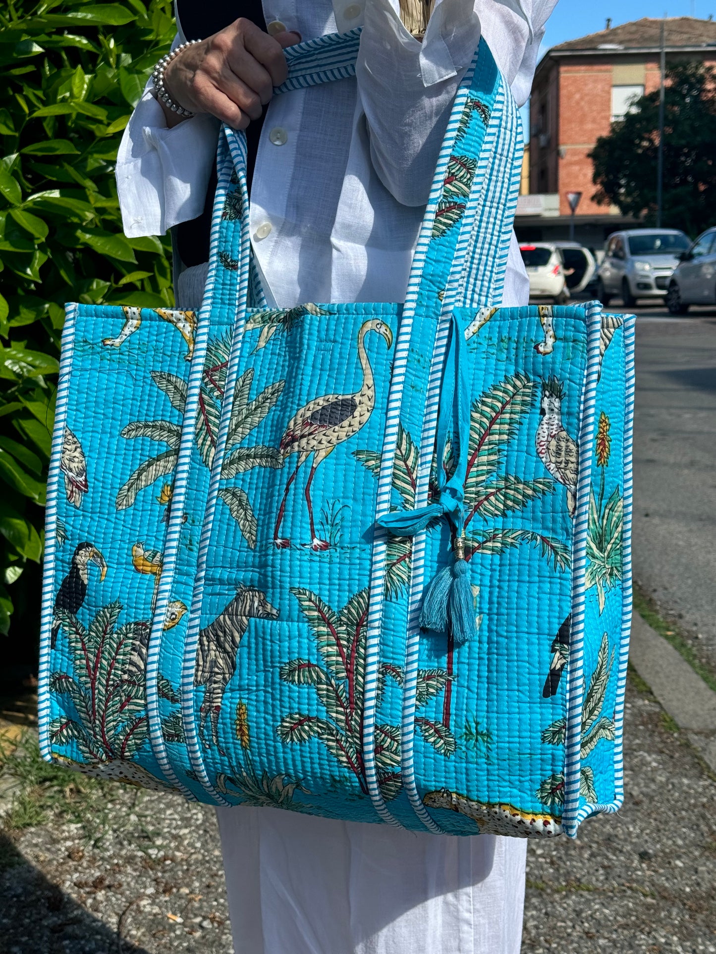 MOTIF CAPSULE- BORSA RICAMO FLOREALE by baba