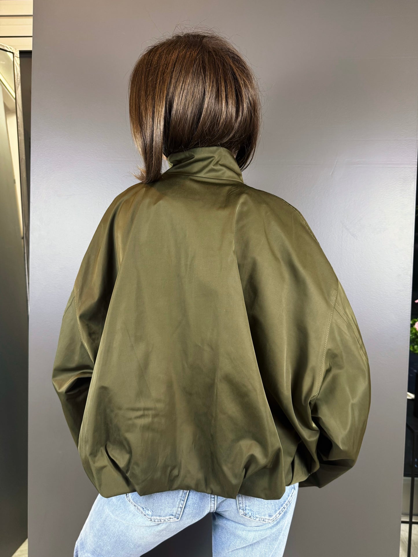 “BOMBER ZIP” kontatto