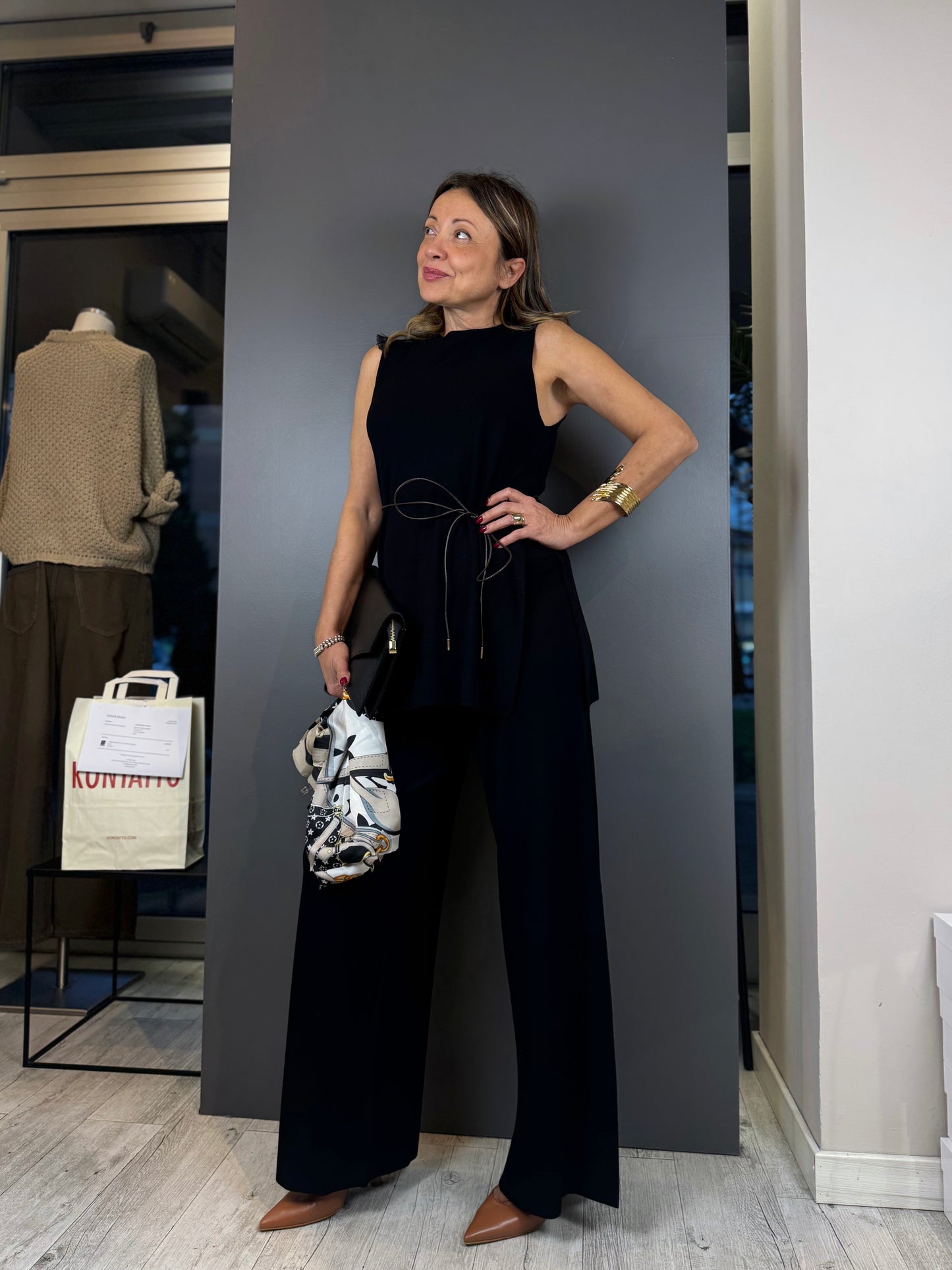 “GILET IN VISCOSA” Kontatto