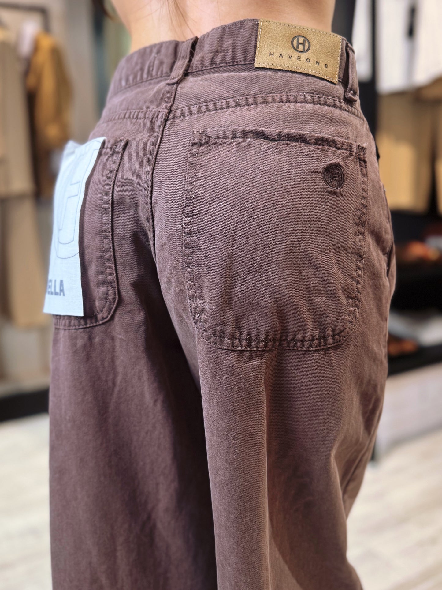 “JEANS BELLA BROWN” Have one