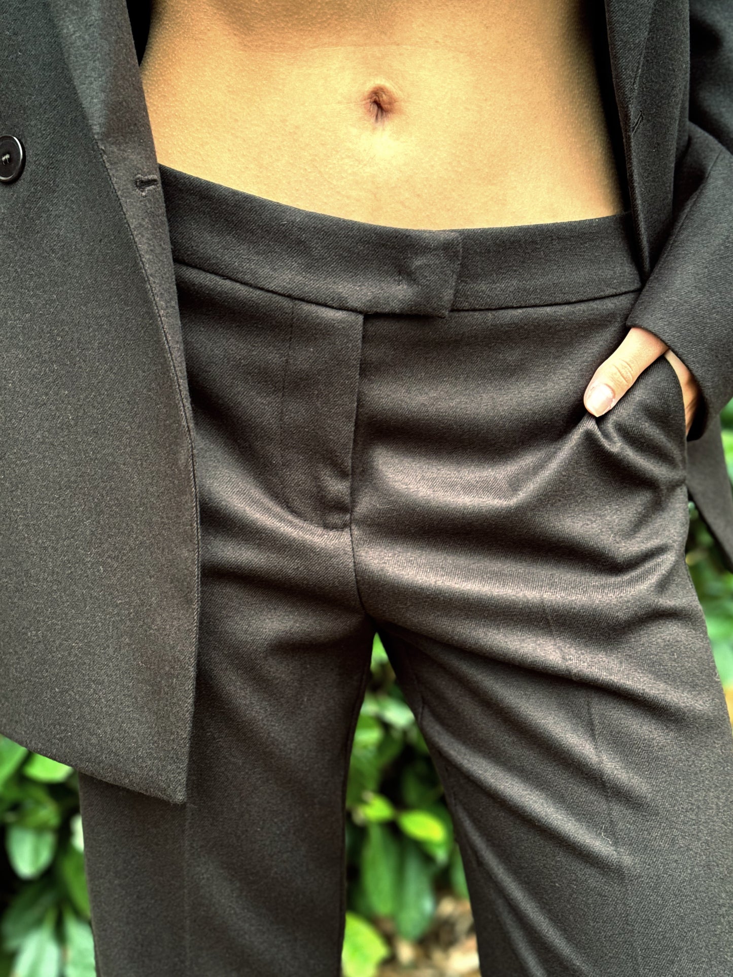 “PANTALONE DRITTO” Kontatto