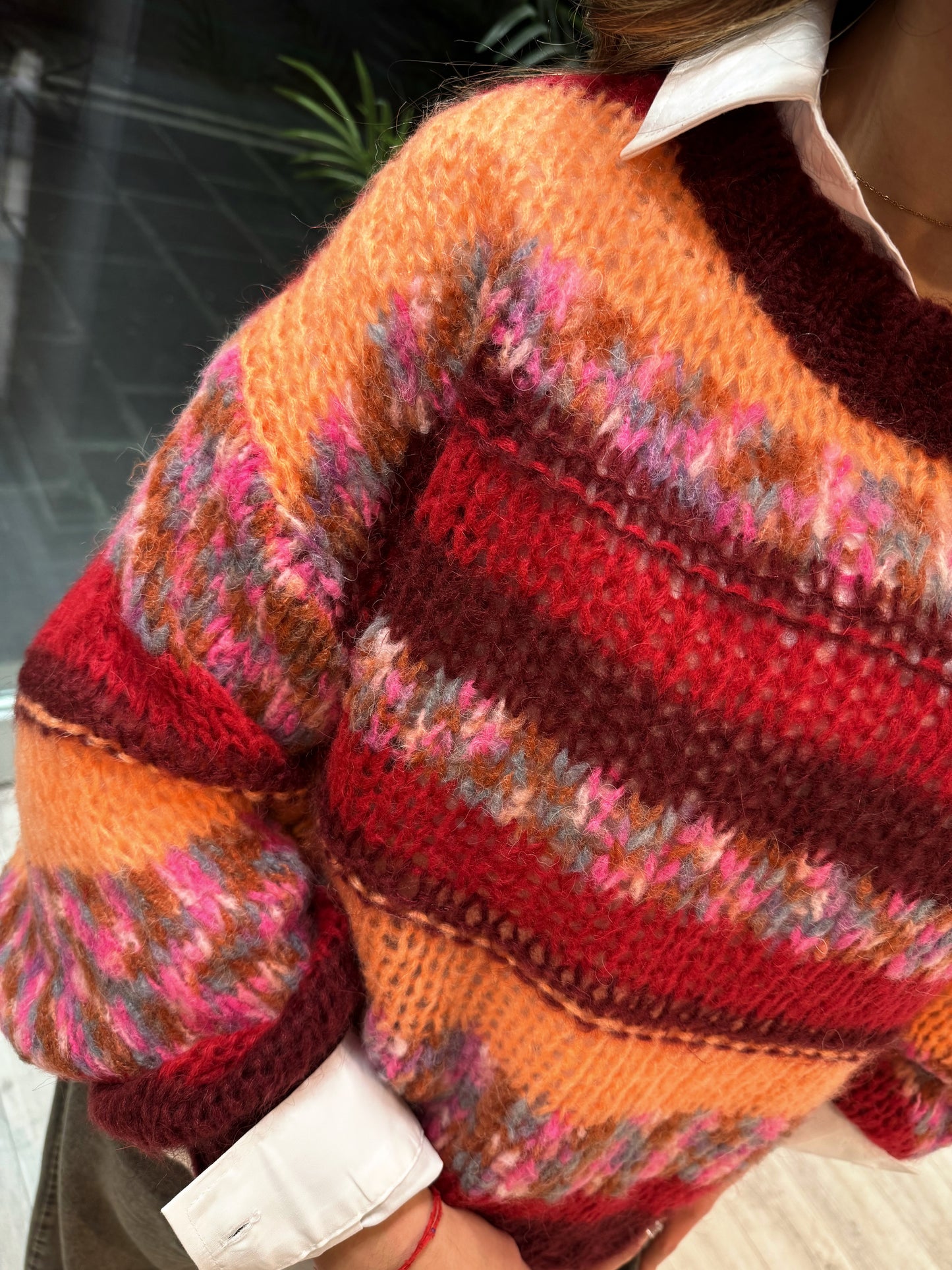 “MAGLIONE PAINT” have one