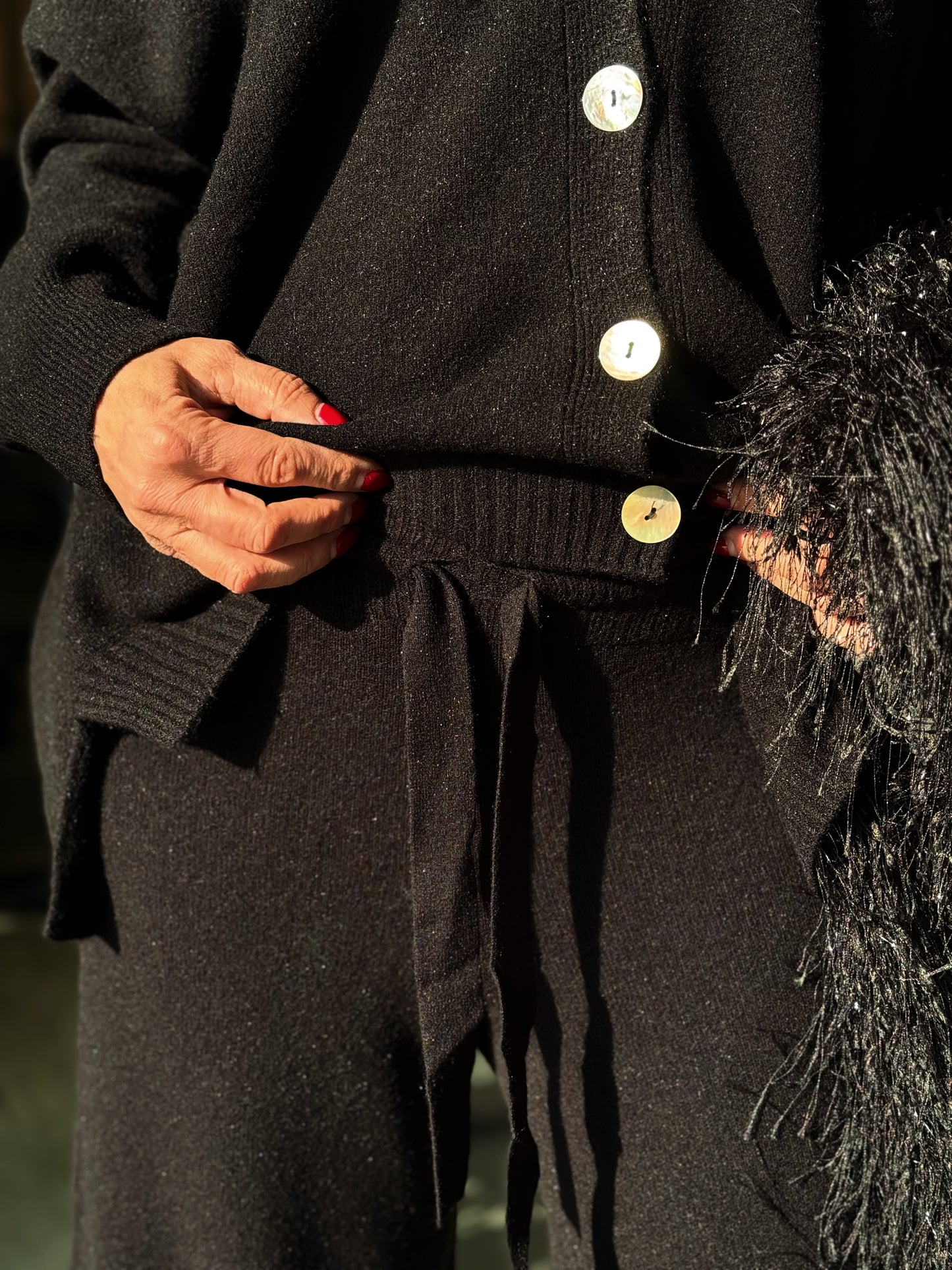 “PANTALONE CON COULISSE” Kontatto