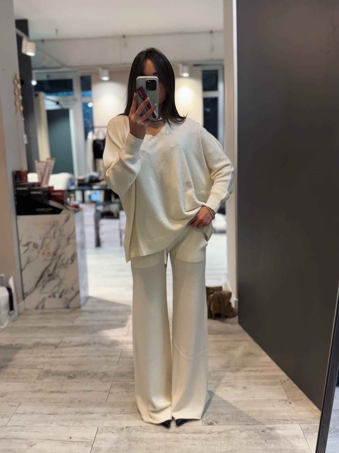 “SET MAGLIA E PANTALONE” have one