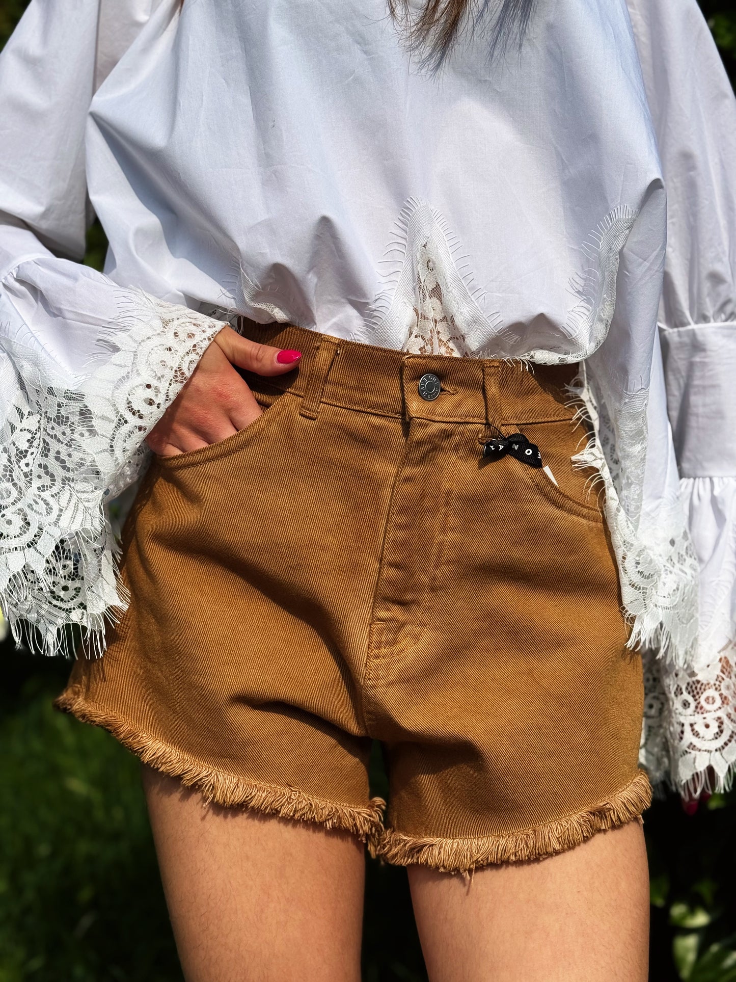 “SHORTS NEW ICE” Have one