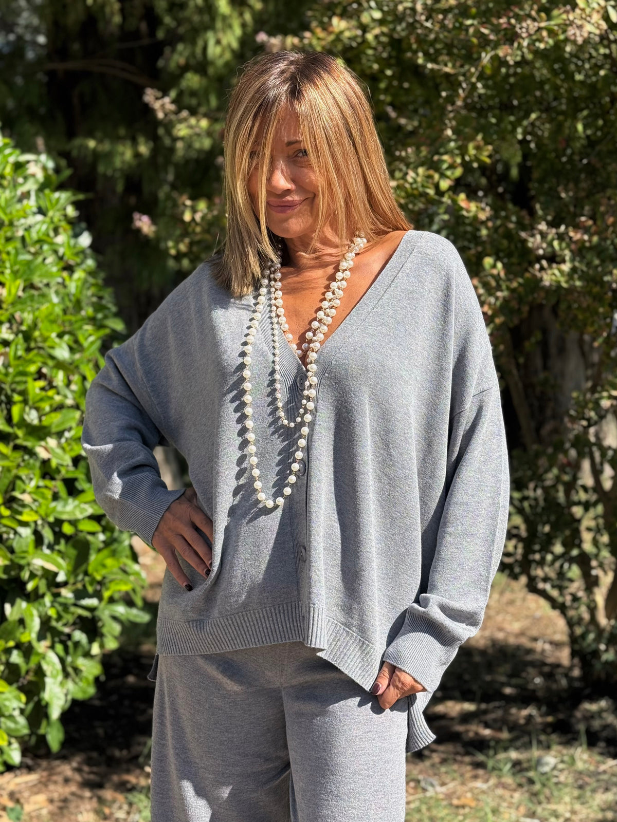 “CARDIGAN IN VISCOSA” Kontatto