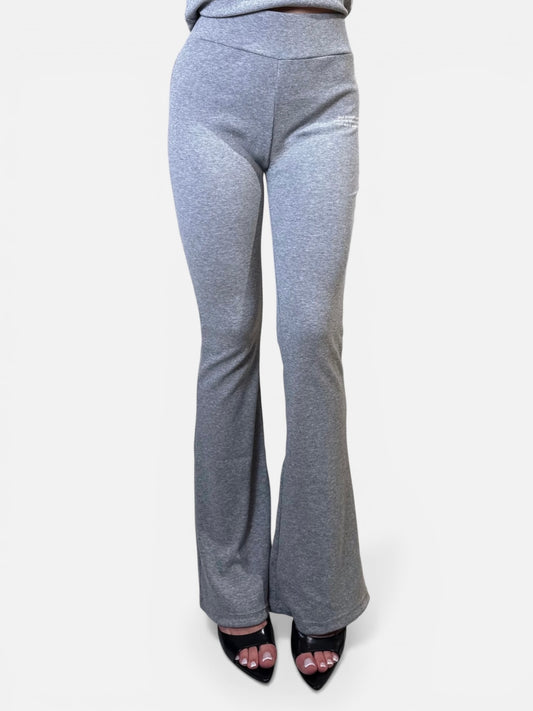 “PANTALONE COSTINA” Kontatto