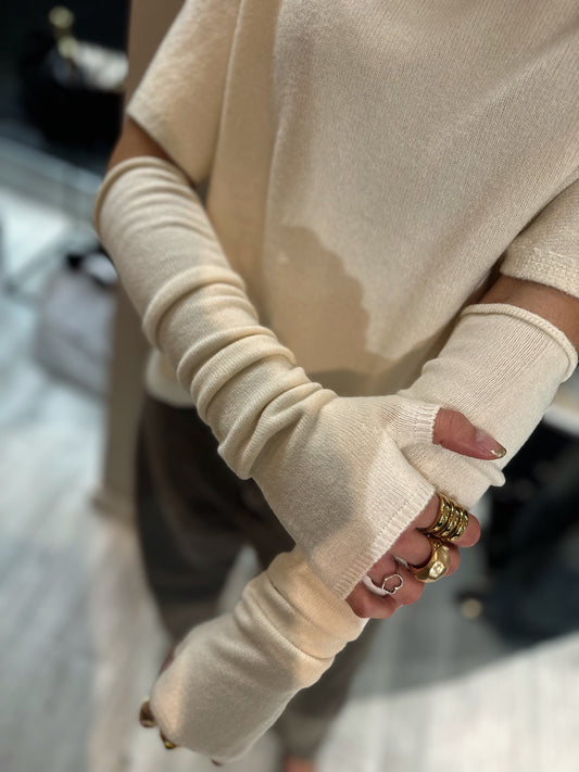 "MANICOTTI" Kontatto