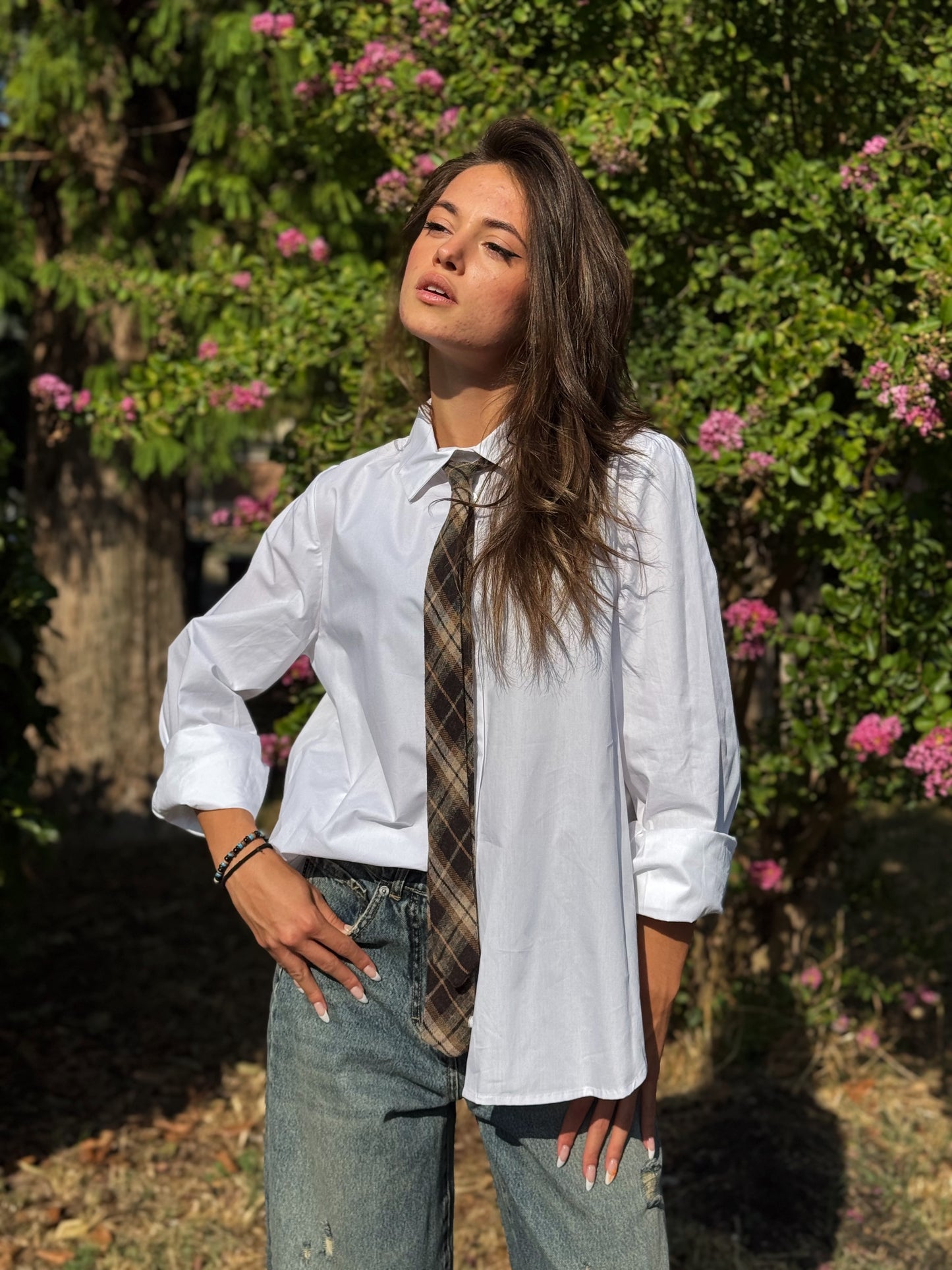 “CAMICIA -SILENCE IS BETTER- IN COTONE“ Kontatto