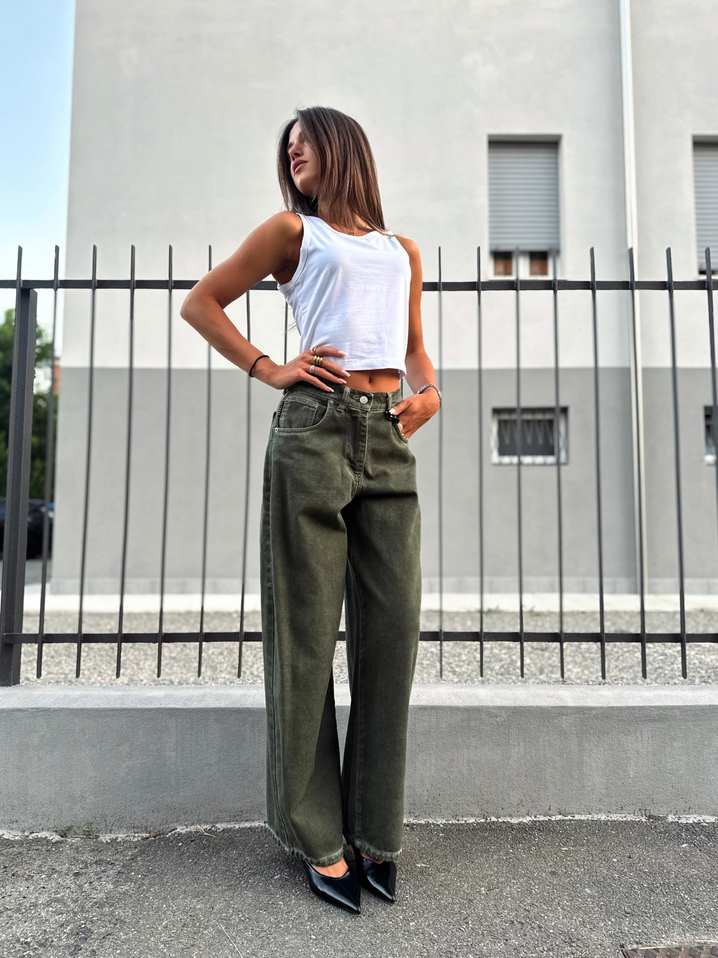 “JEANS MODELLO BELLA MILITARE” Have one