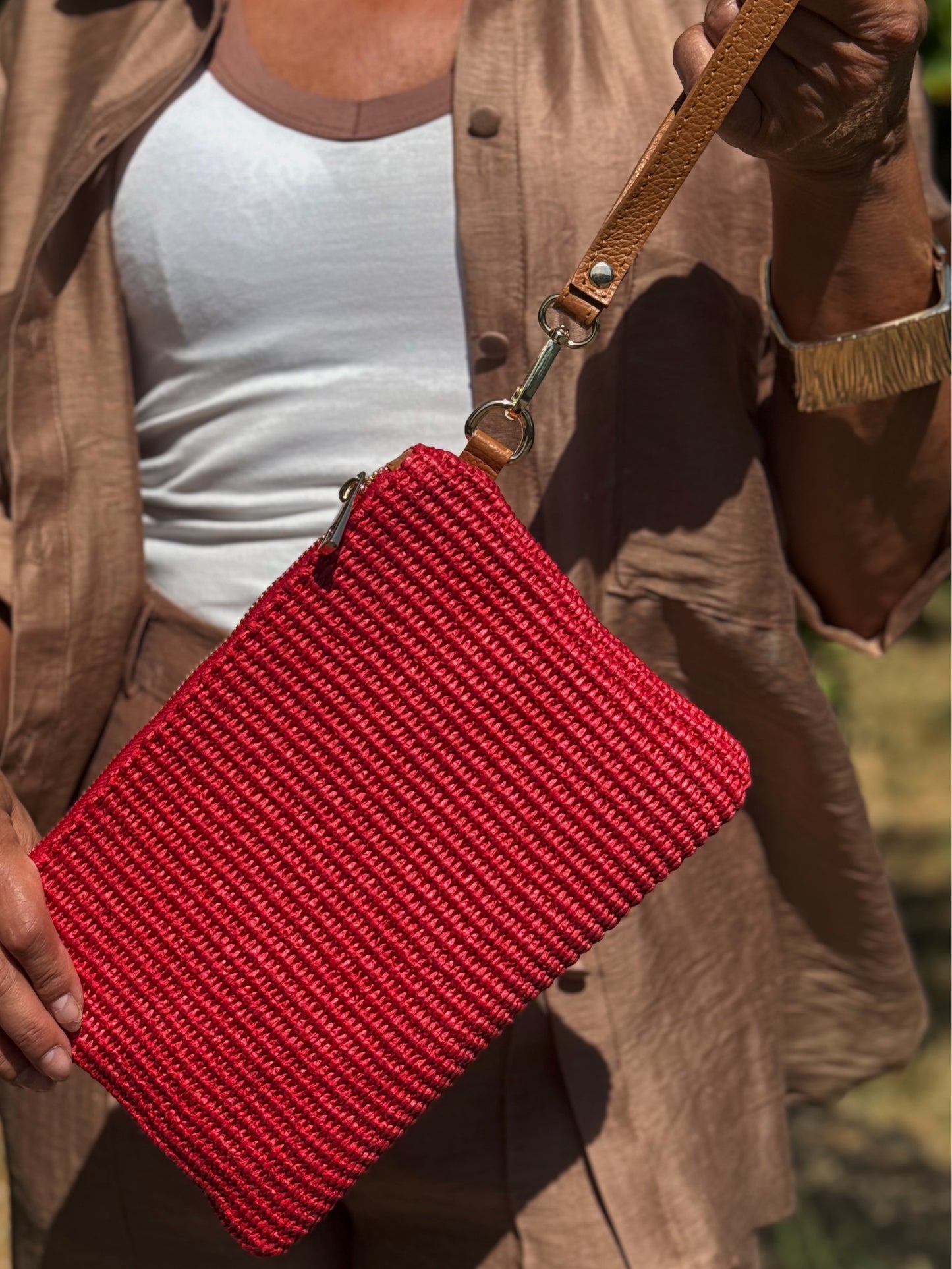 "POCHETTE CON TRACOLLA"