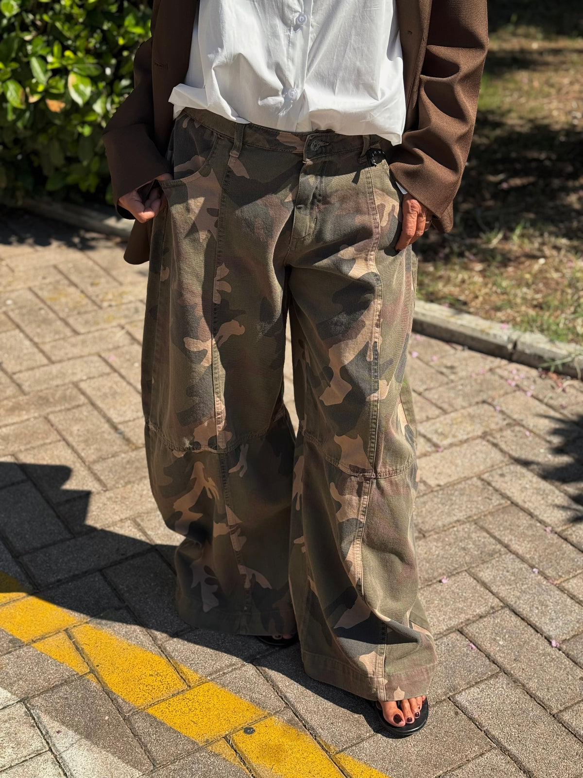 “PANTALONE MIMETICO” Have one