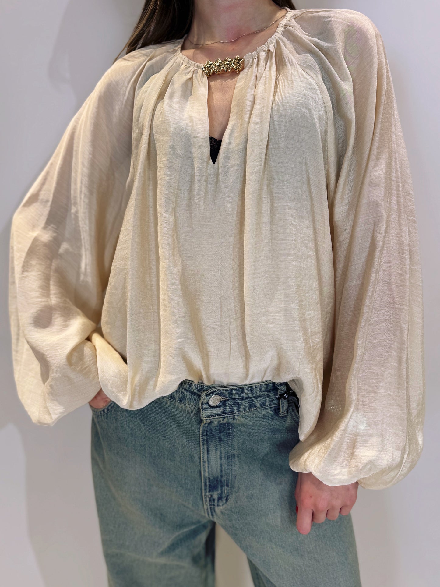 “CAMICIA DETTAGLIO GIOIELLO” You decide