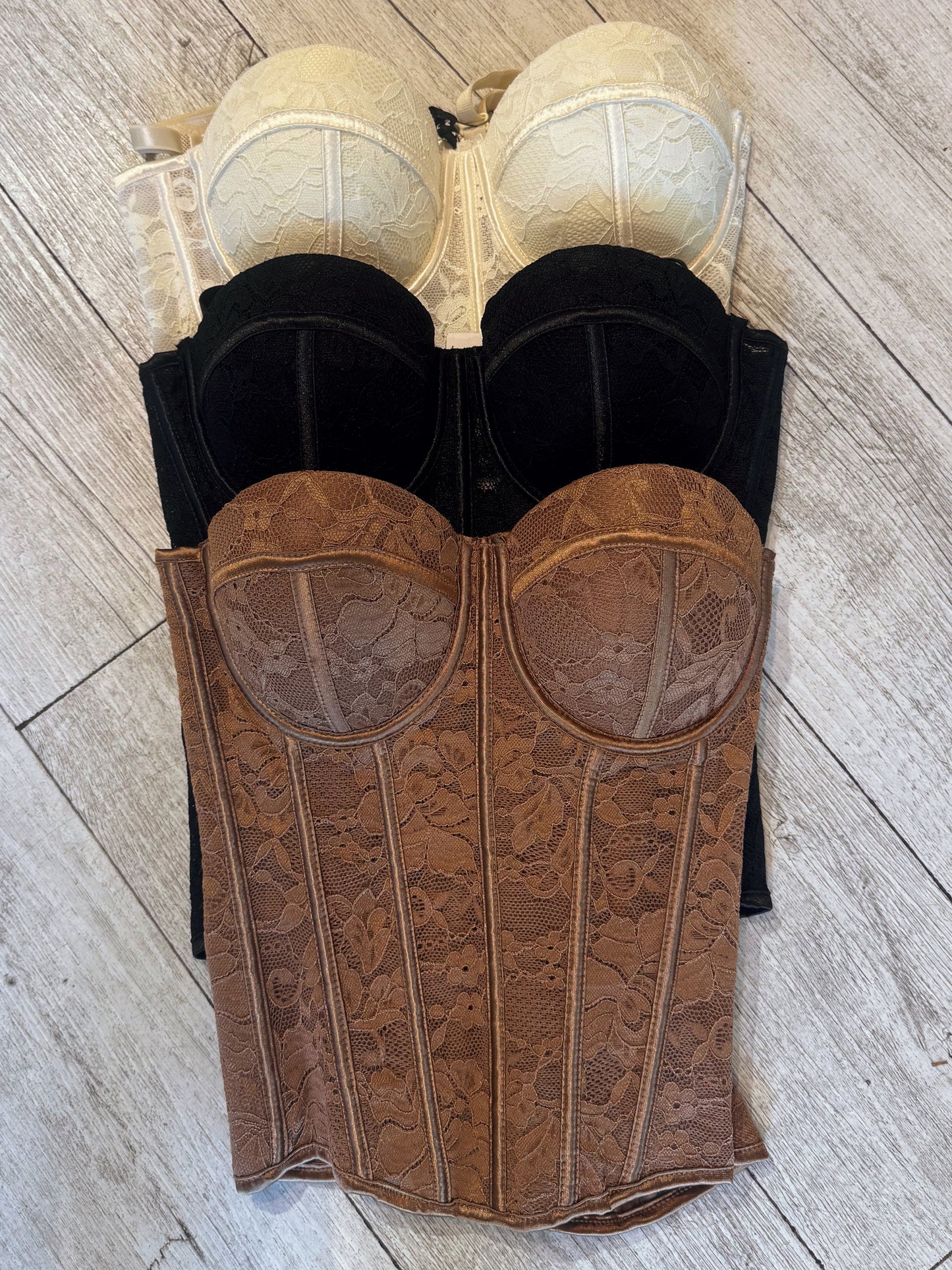 “CORSETTO” have one