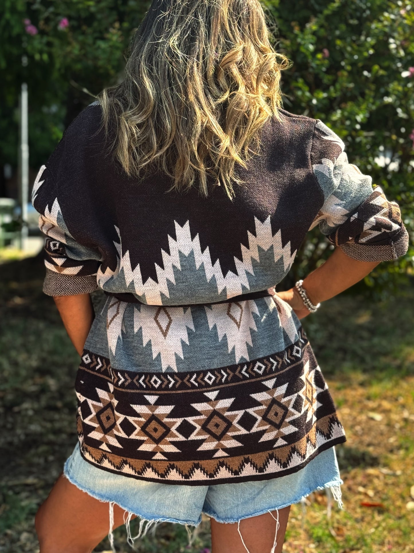 “CARDIGAN JACQUARD” kontatto