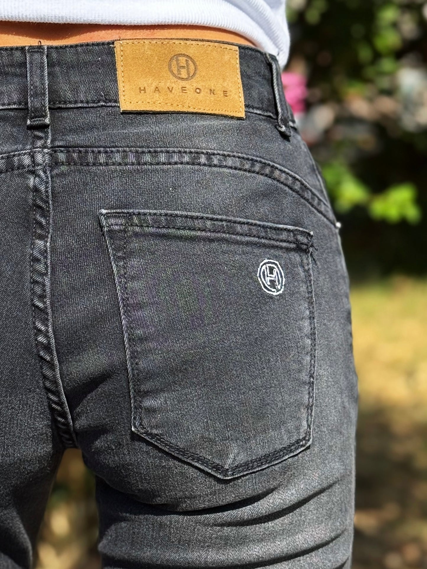 “JEANS MODELLO ADELE BLACK” Have one