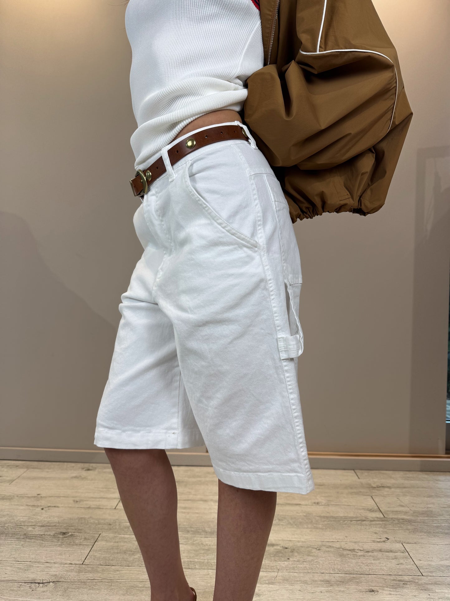 “BERMUDA BIANCO” have one