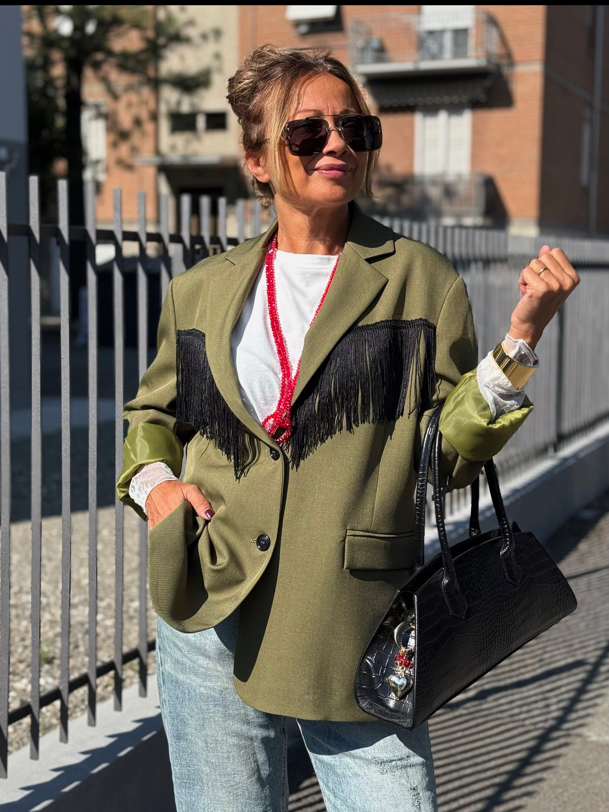 “BLAZER CON FRANGE” Have one