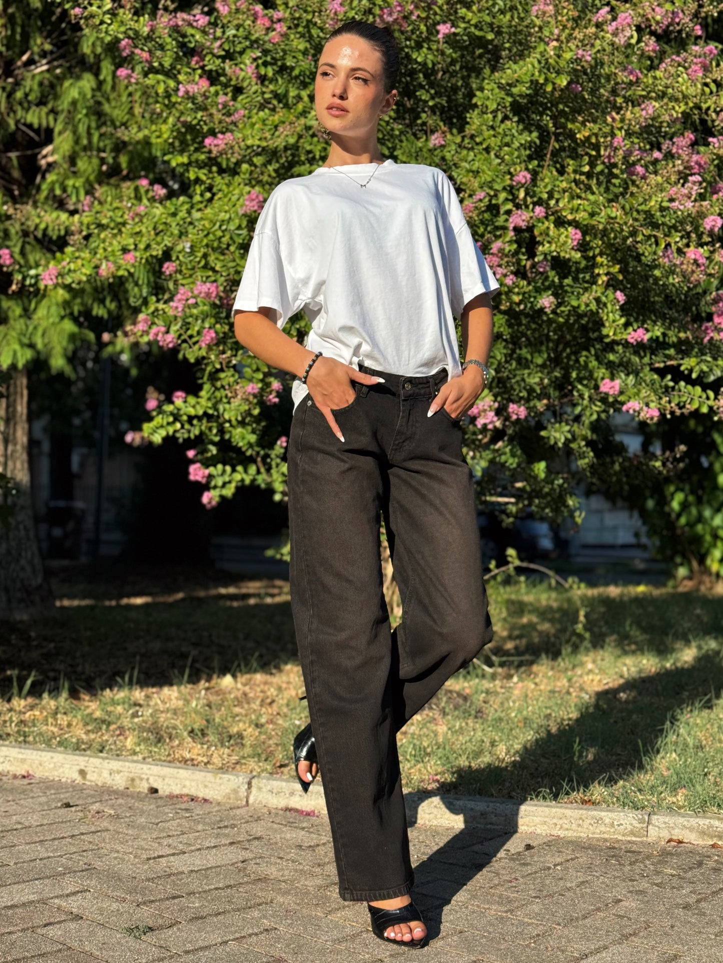 “JEANS MODELLO ZOE” Have one