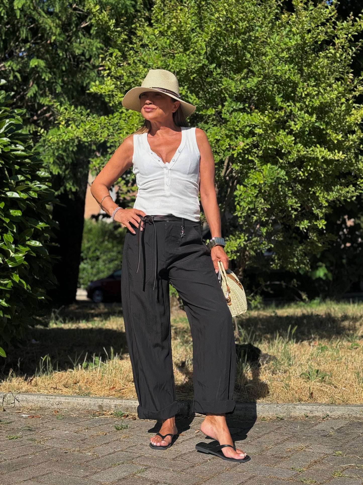 “PANTALONE MODELLO UOVO” Susy mix