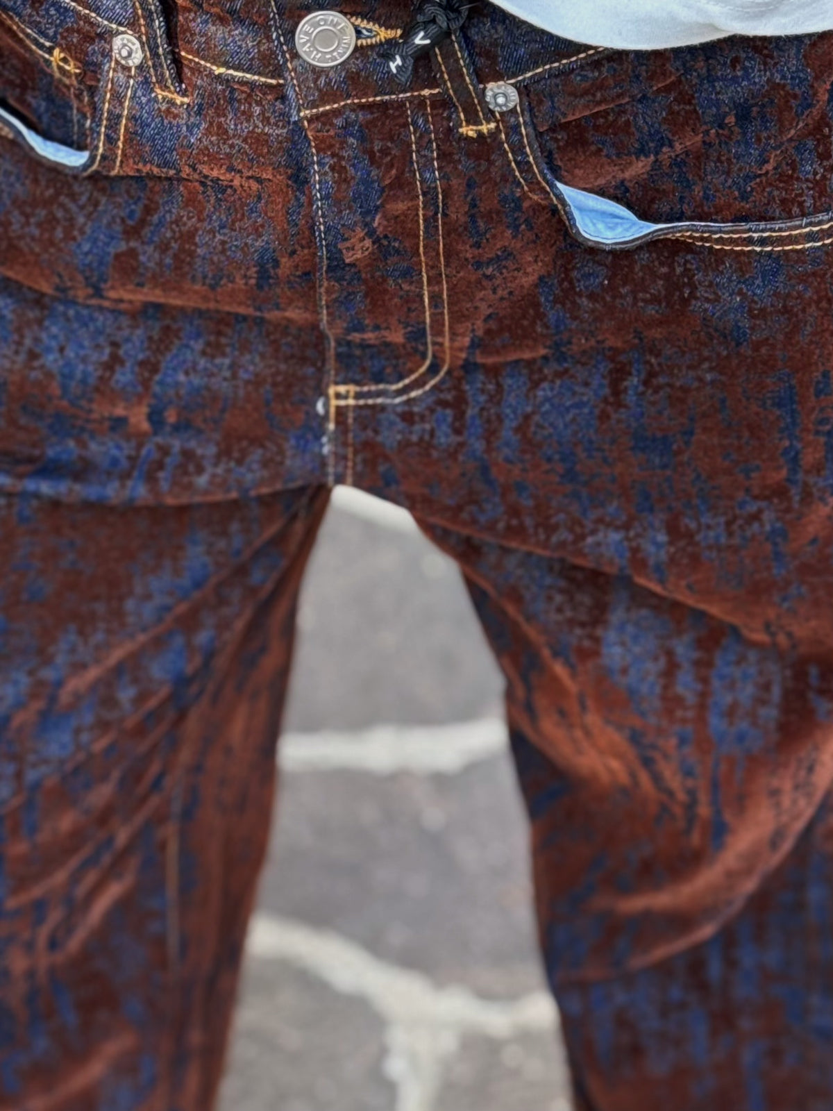 “JEANS MODELLO LUCY” Have one