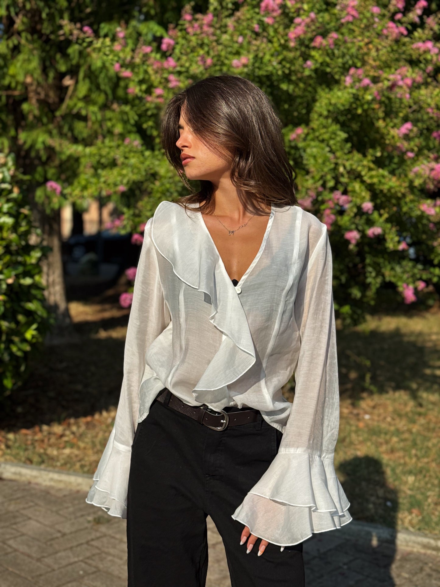 “CAMICIA CON ROUCHES” Kontatto