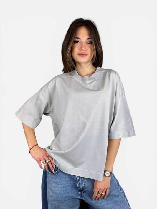 “T-SHIRT GIROCOLLO” have one