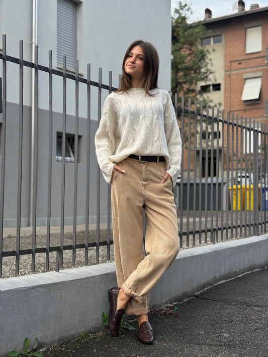“PANTALONE VELLUTO” Kontatto