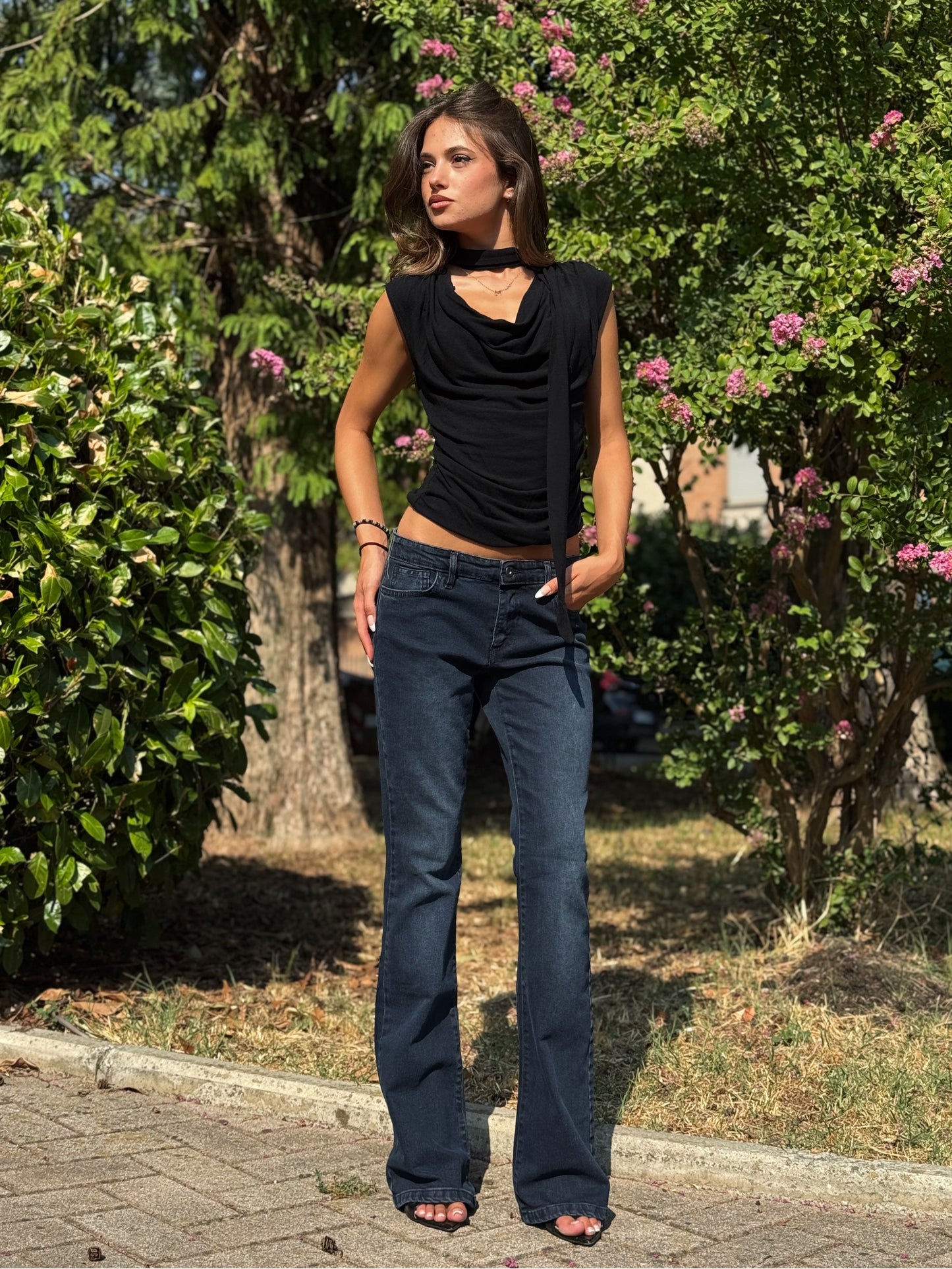 “JEANS A ZAMPA” Kontatto