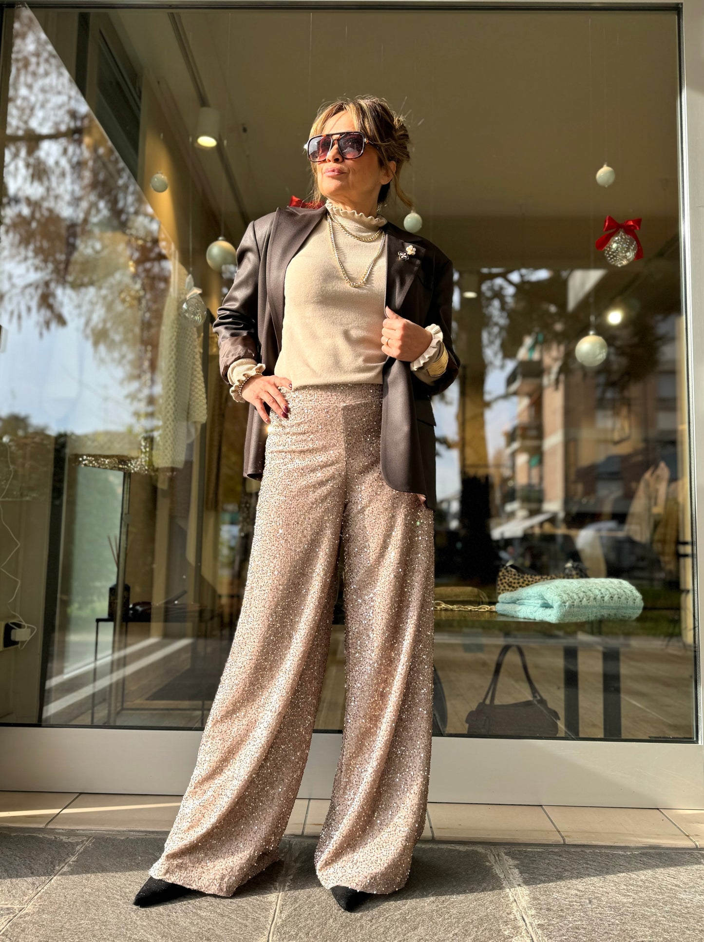 "PANTALONE PAILLETTES" Have one