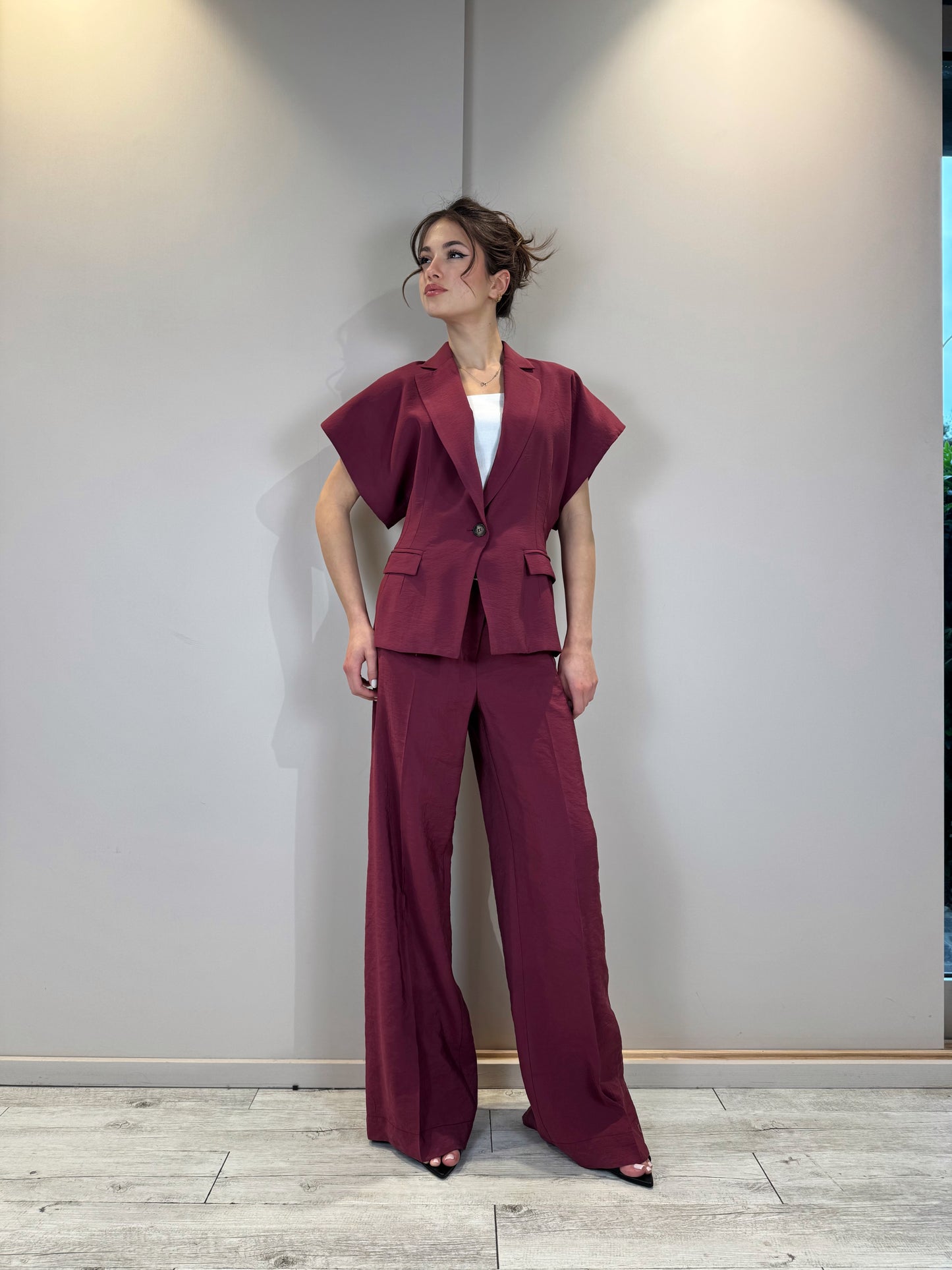 “PANTALONE CON CINTURA” Kontatto