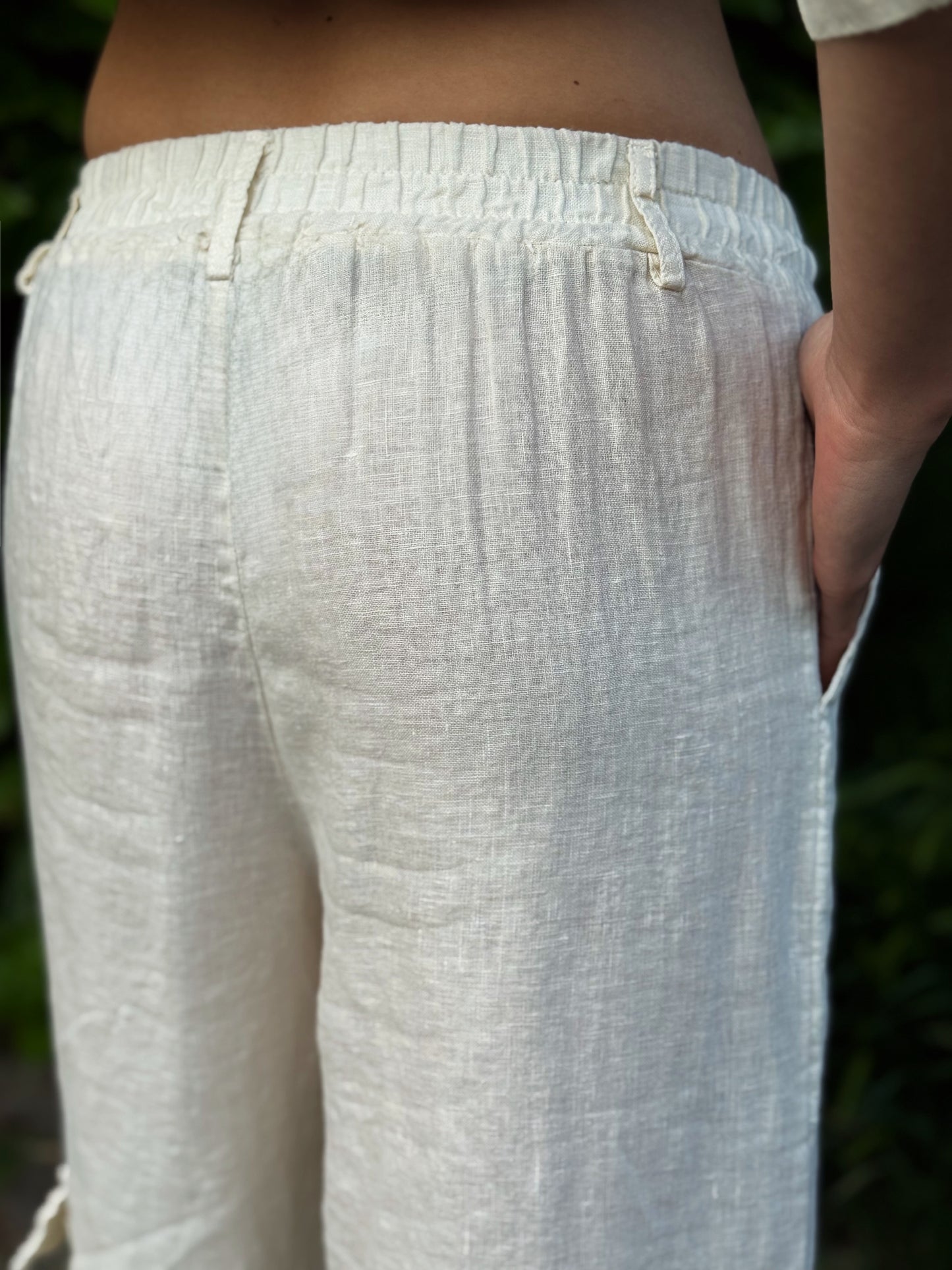 “PANTALONE CARGO IN LINO” Have one